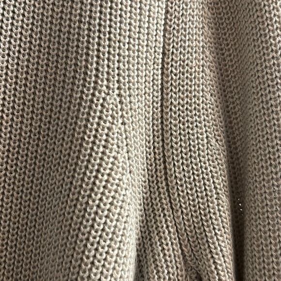 Sweater - Picture 6 of 6